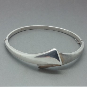 GIFA Denmark Sterling Silver Modernist Bangle