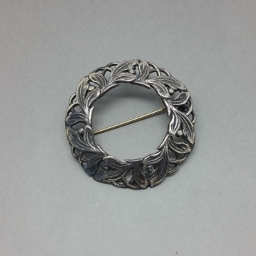 Bernard Instone Silver Leaves Wreath Brooch