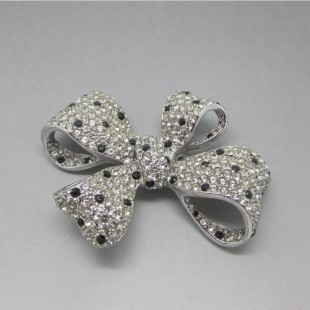 1980's Ciner Large Crystal Bow Brooch