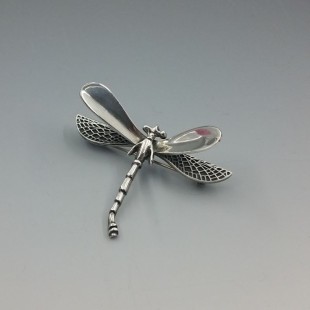 Beautiful Flying Dragonfly Brooch in Sterling Silver