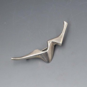 Ernest Blyth for Georg Tarrat Silver Brooch 