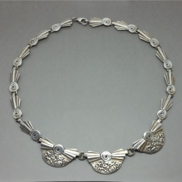 Art Deco Style Sterling Silver Fan Detail Necklace