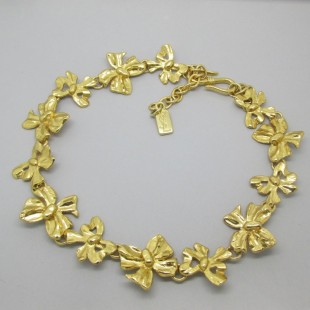 Yves Saint Laurent Gold Bow Design Necklace