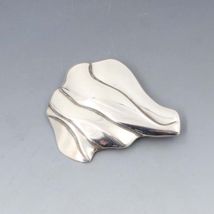 Georg Jensen Ole Kortzau 395 silver brooch